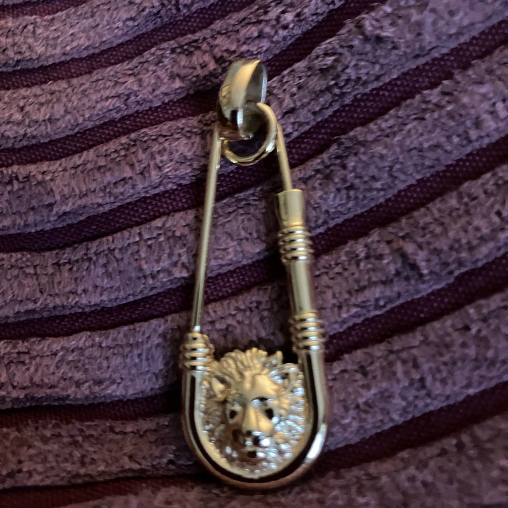 Versace Lion head Gold Safety Pin Pendant NWOT